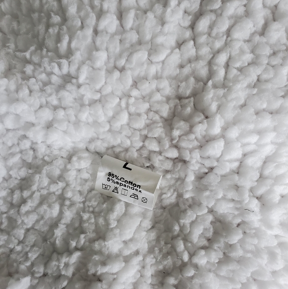 Cozy fluffy jacket sz~L - Picture 2 of 4